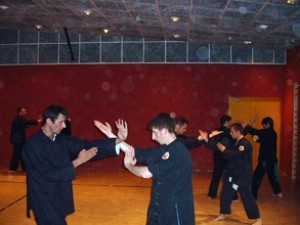 CLUB D'ARTS MARTIAUX TRADITIONNELS ASIATIQUES 18000 Bourges : club de KUNG FU